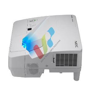 NEC Projector UM301W